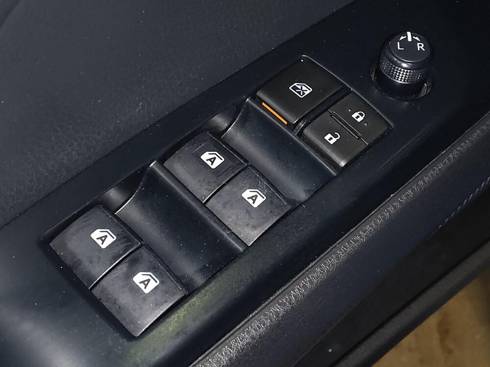 2020 Toyota Camry in Jacksonville, FL 32210 - 18092718 27