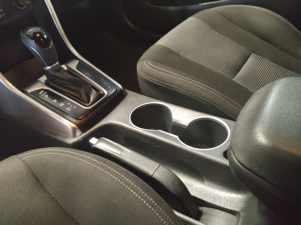 2016 Hyundai Elantra in Savannah, GA 31419 - 18092719 26