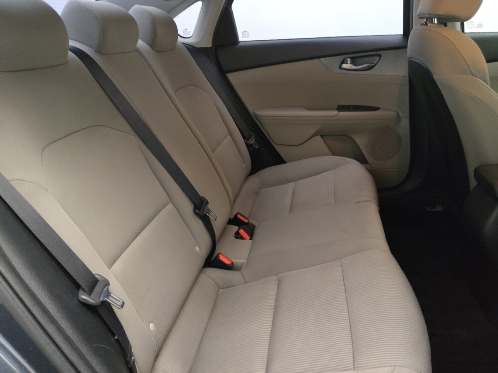 2020 Kia Forte in Jacksonville, FL 32210 - 18092726 19