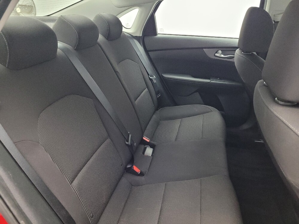 2019 Kia Forte in Greenville, NC 27834 - 18092735 19