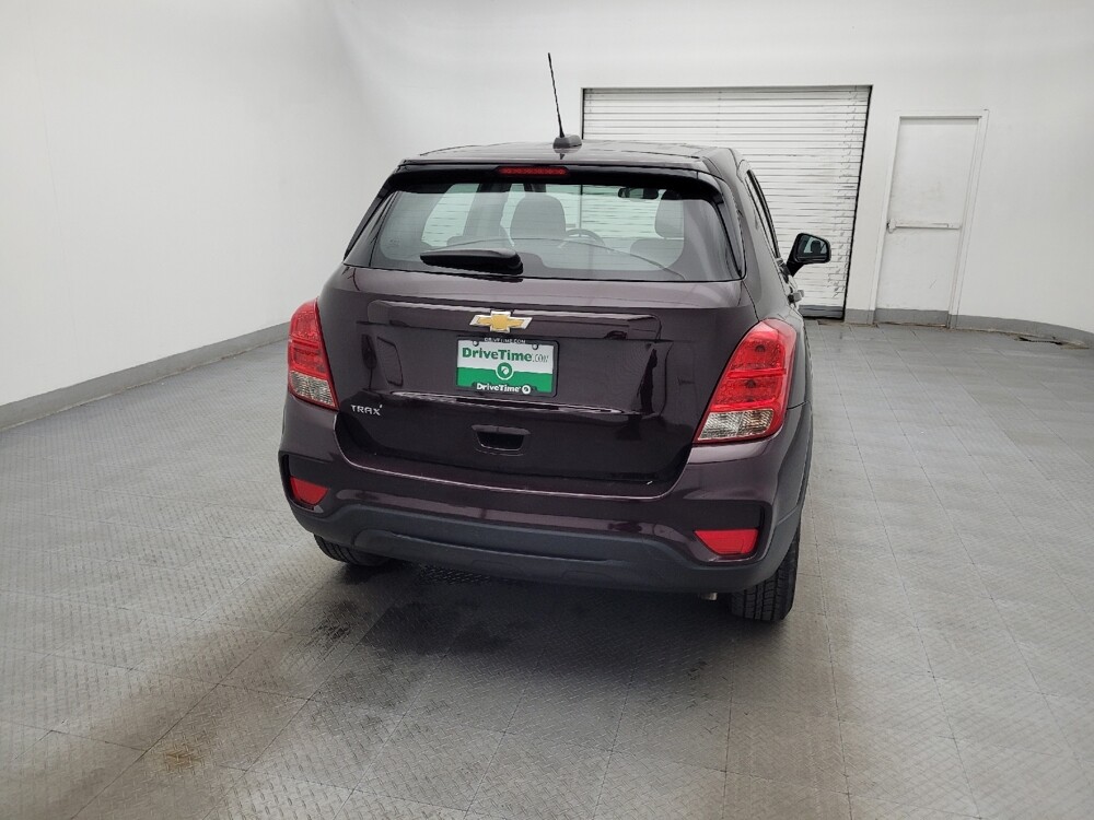 2020 Chevrolet Trax in Fayetteville, NC 28304 - 18092747 7