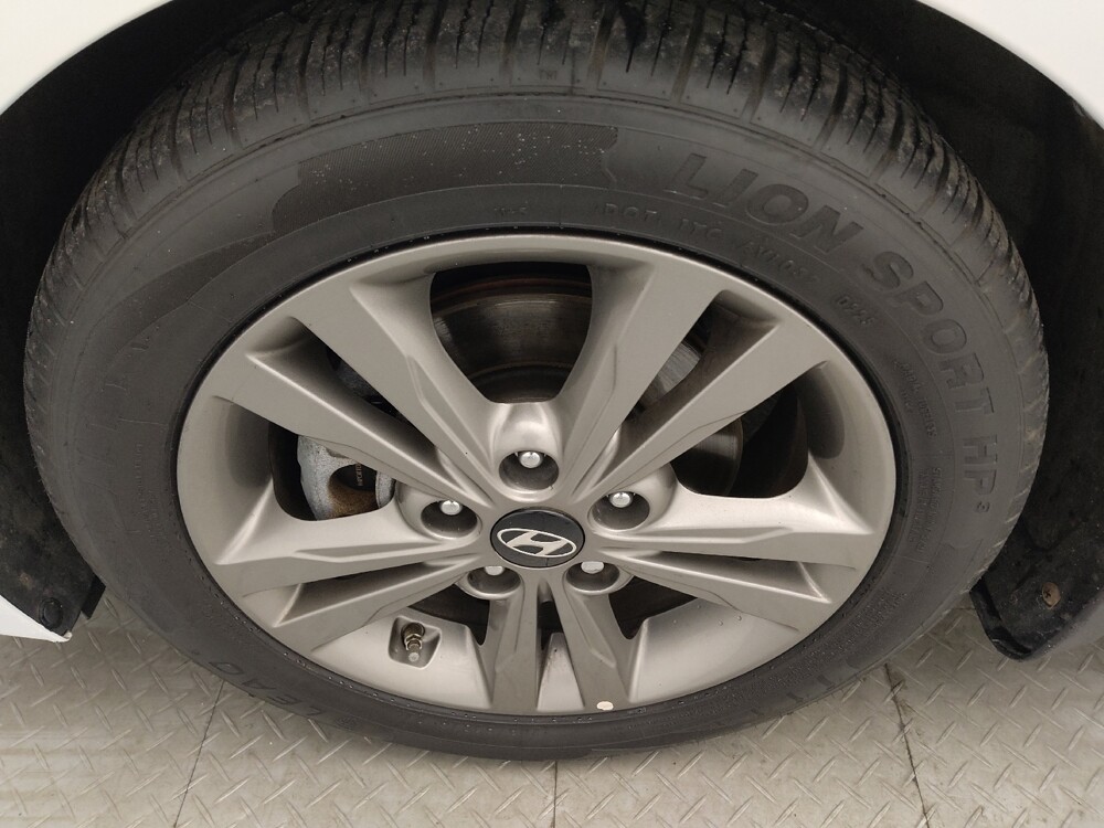 2018 Hyundai Elantra in Winston-Salem, NC 27103 - 18092748 31