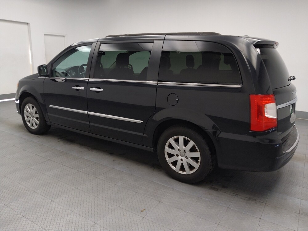 2016 Chrysler Town & Country in Memphis, TN 38115 - 18092761 3