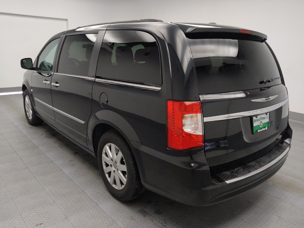 2016 Chrysler Town & Country in Memphis, TN 38115 - 18092761 5