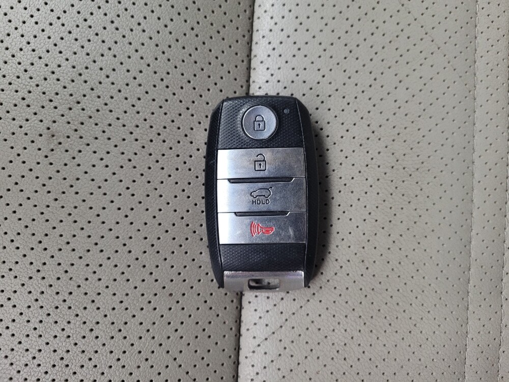 2017 Kia Sorento in Antioch, TN 37013 - 18092764 32