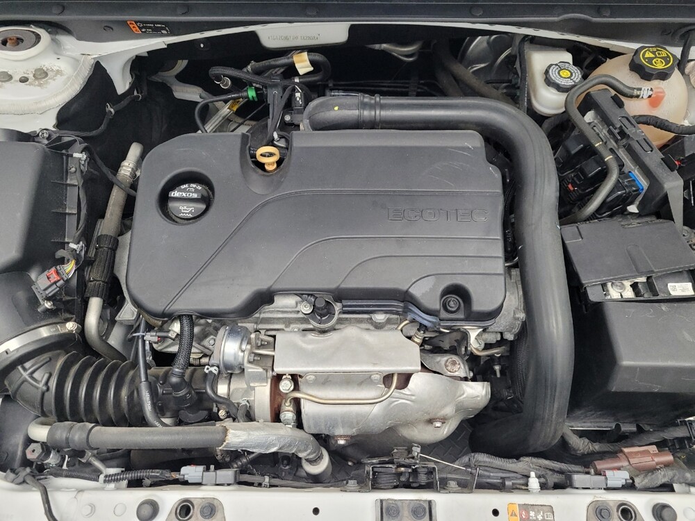 2019 Chevrolet Malibu in Memphis, TN 38115 - 18092767 30