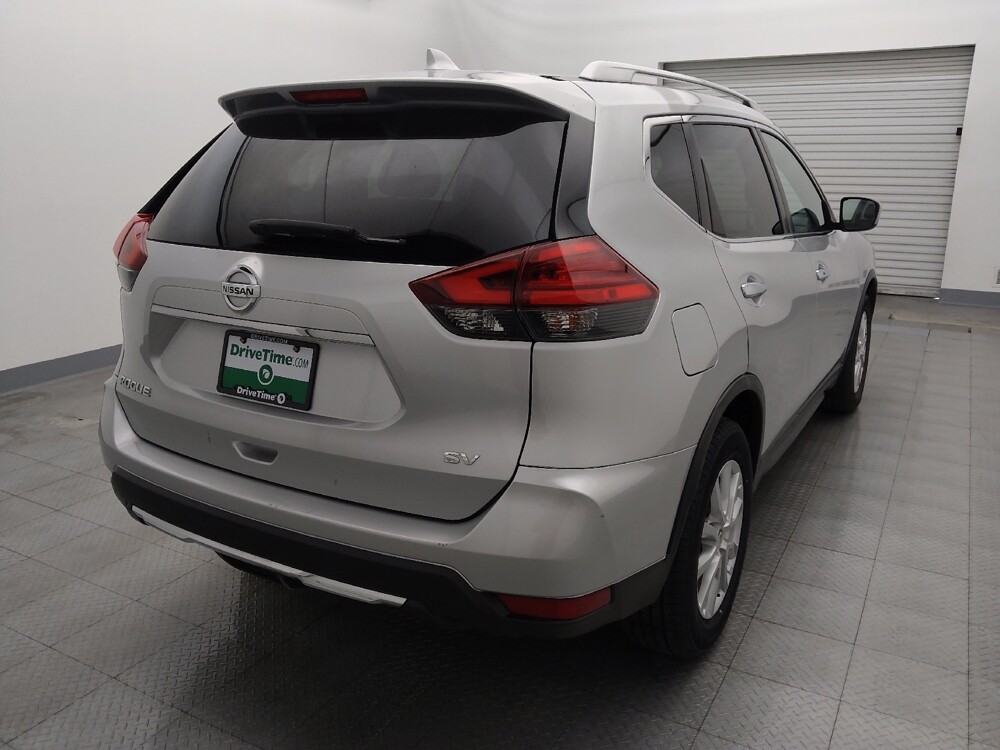 2017 Nissan Rogue in Live Oak, TX 78233 - 18092784 7
