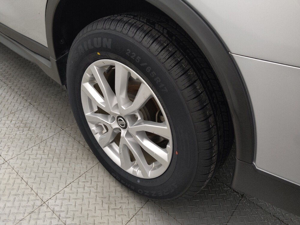 2017 Nissan Rogue in Live Oak, TX 78233 - 18092784 31