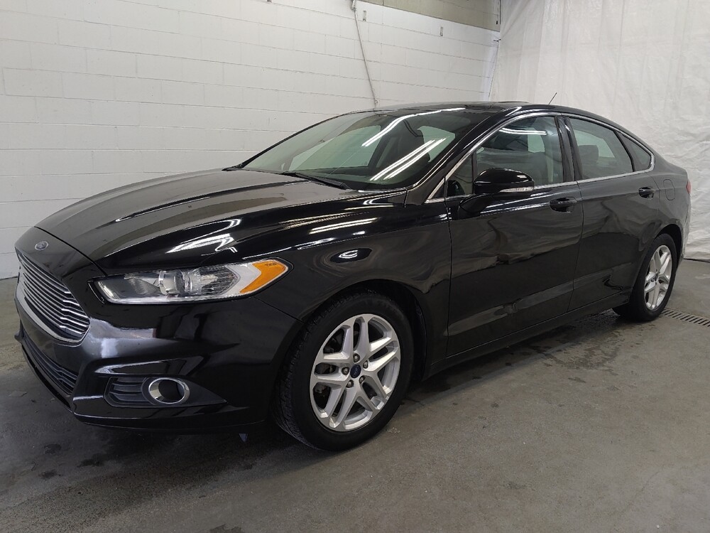 2016 Ford Fusion in Fairfield, OH 45014 - 18092785 2