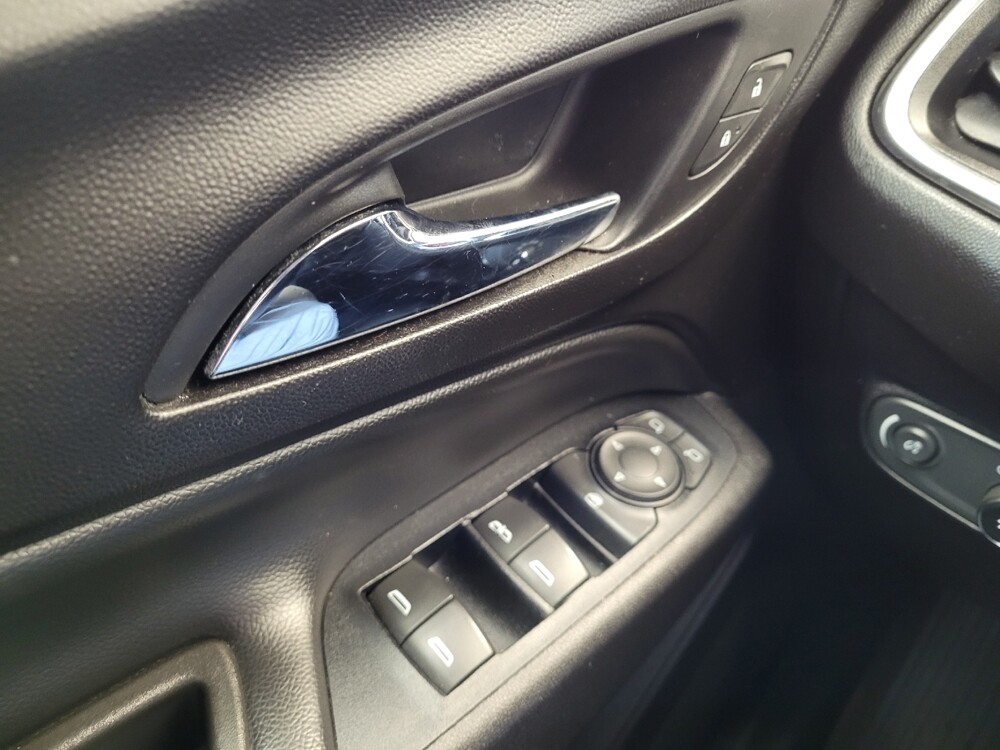 2018 Chevrolet Equinox in Toledo, OH 43617 - 18092786 27