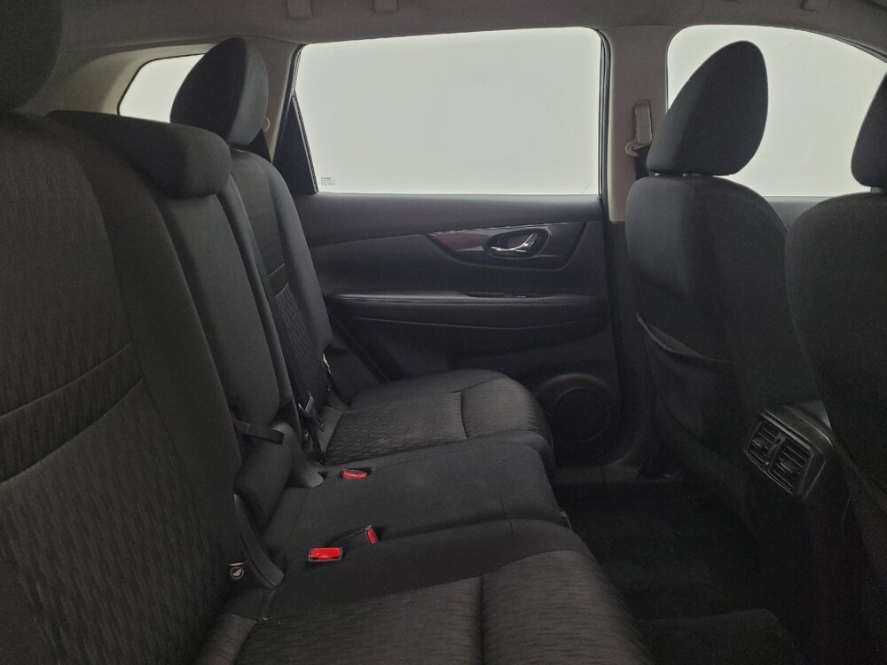 2018 Nissan Rogue in Fairfield, OH 45014 - 18092791 19