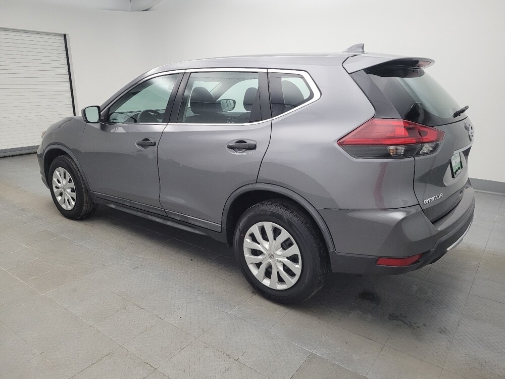 2018 Nissan Rogue in Fairfield, OH 45014 - 18092791 3