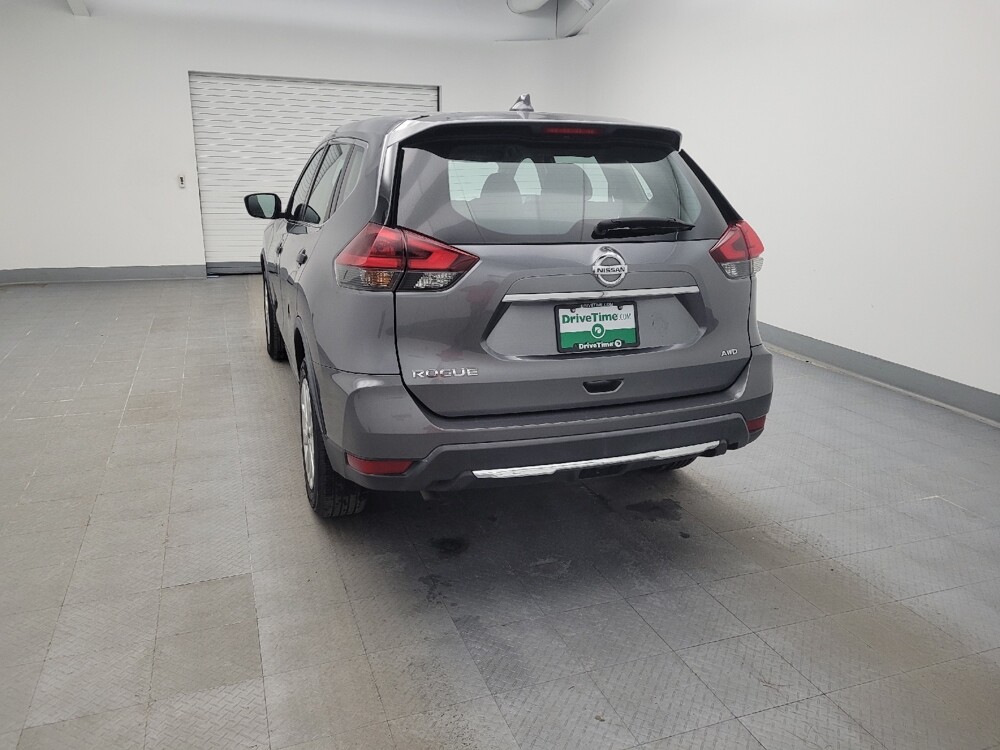 2018 Nissan Rogue in Fairfield, OH 45014 - 18092791 6