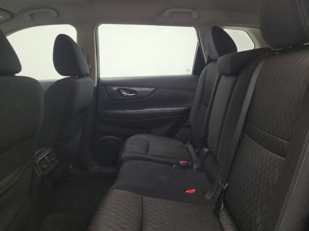 2018 Nissan Rogue in Fairfield, OH 45014 - 18092791 18