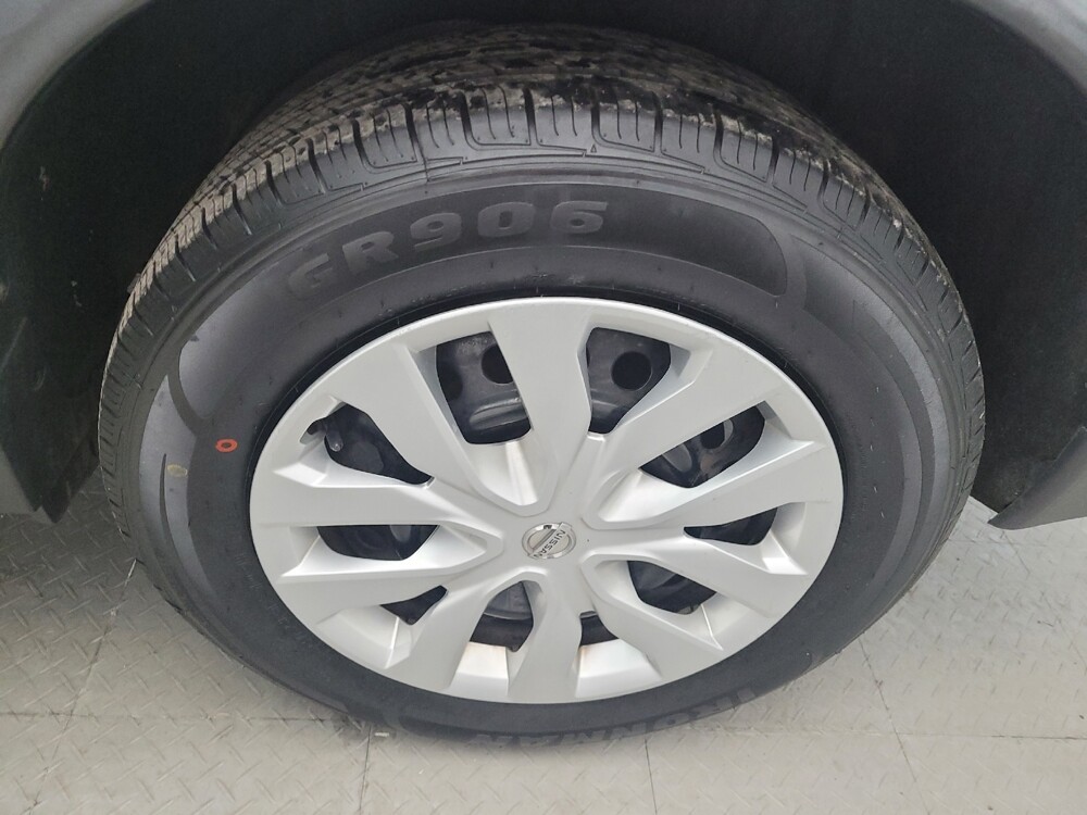 2018 Nissan Rogue in Fairfield, OH 45014 - 18092791 31