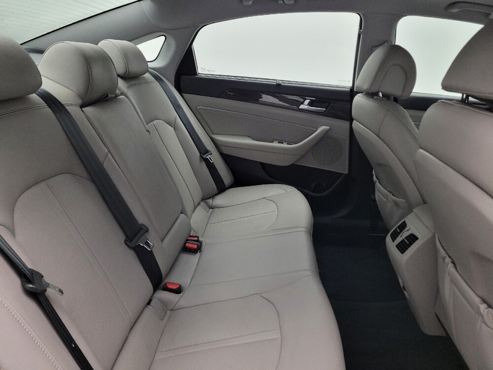 2015 Hyundai Sonata in Fairfield, OH 45014 - 18092793 19