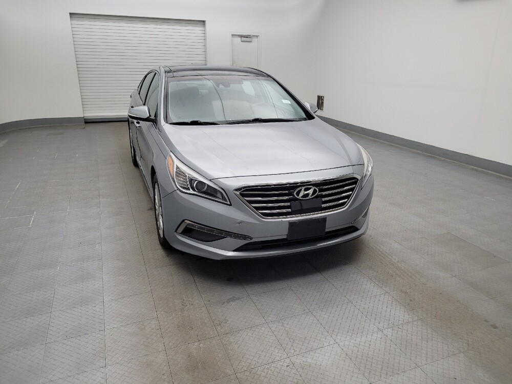 2015 Hyundai Sonata in Fairfield, OH 45014 - 18092793 14