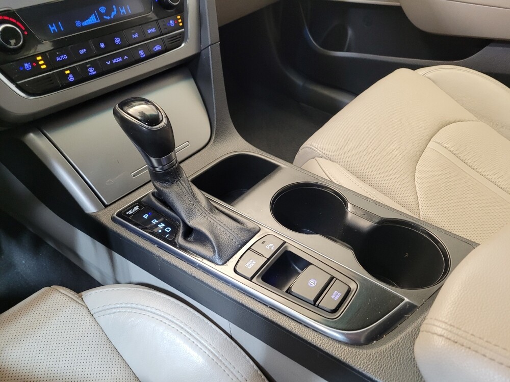 2015 Hyundai Sonata in Fairfield, OH 45014 - 18092793 26