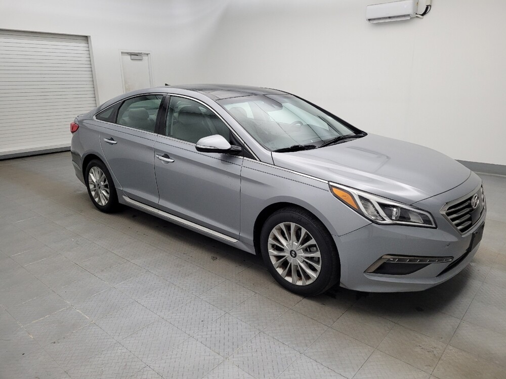2015 Hyundai Sonata in Fairfield, OH 45014 - 18092793 11