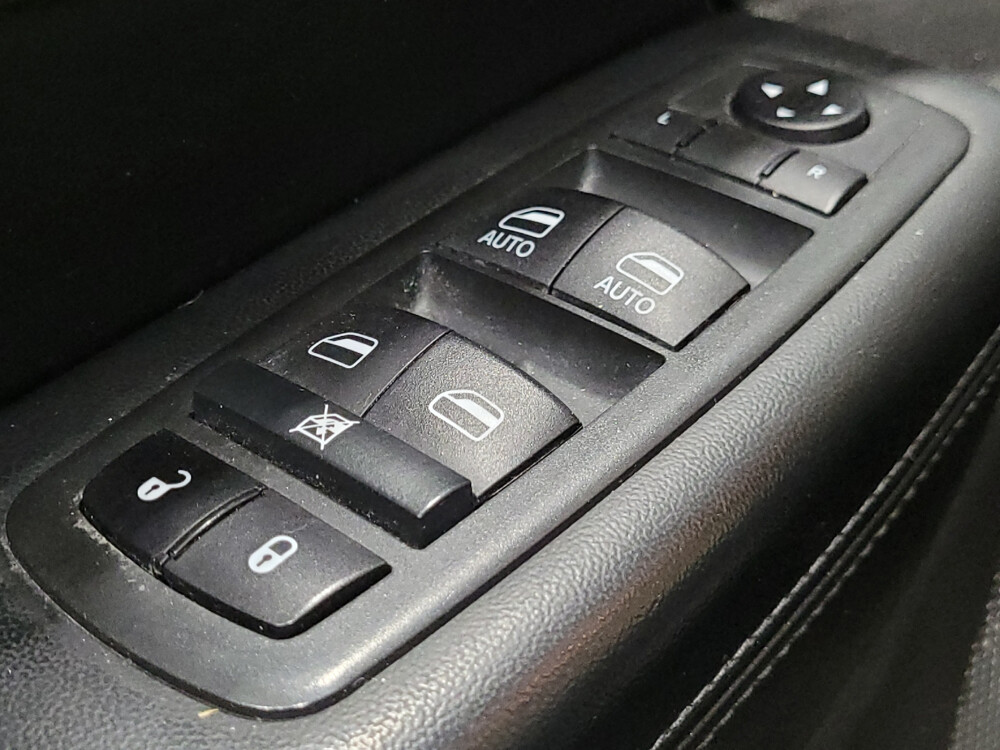 2020 Jeep Grand Cherokee in Plymouth Meeting, PA 19462 - 18092795 27