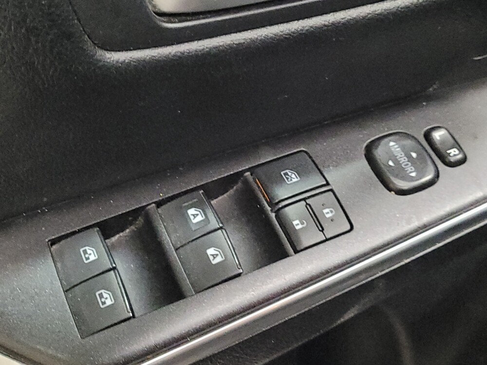 2016 Toyota Camry in Newport News, VA 23601 - 18092801 27