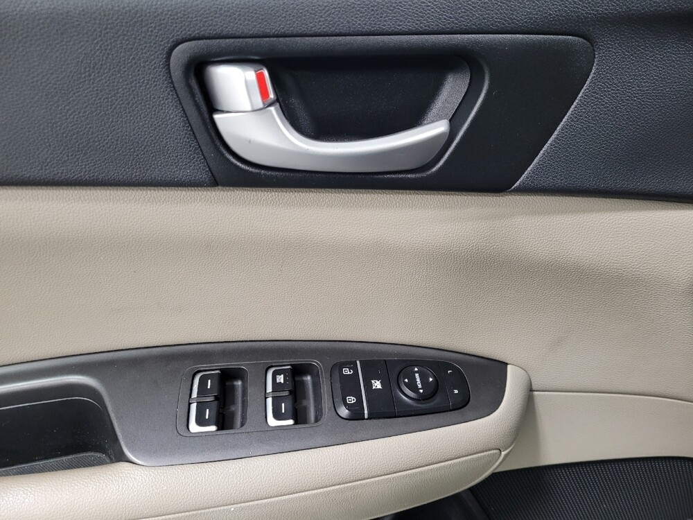 2016 Kia Optima in Pittsburgh, PA 15236 - 18092802 27