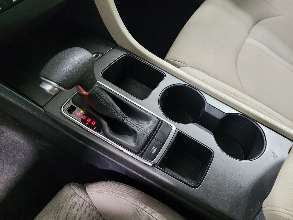 2016 Kia Optima in Pittsburgh, PA 15236 - 18092802 26