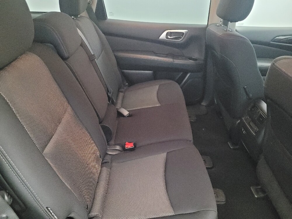 2020 Nissan Pathfinder in Newport News, VA 23601 - 18092807 19