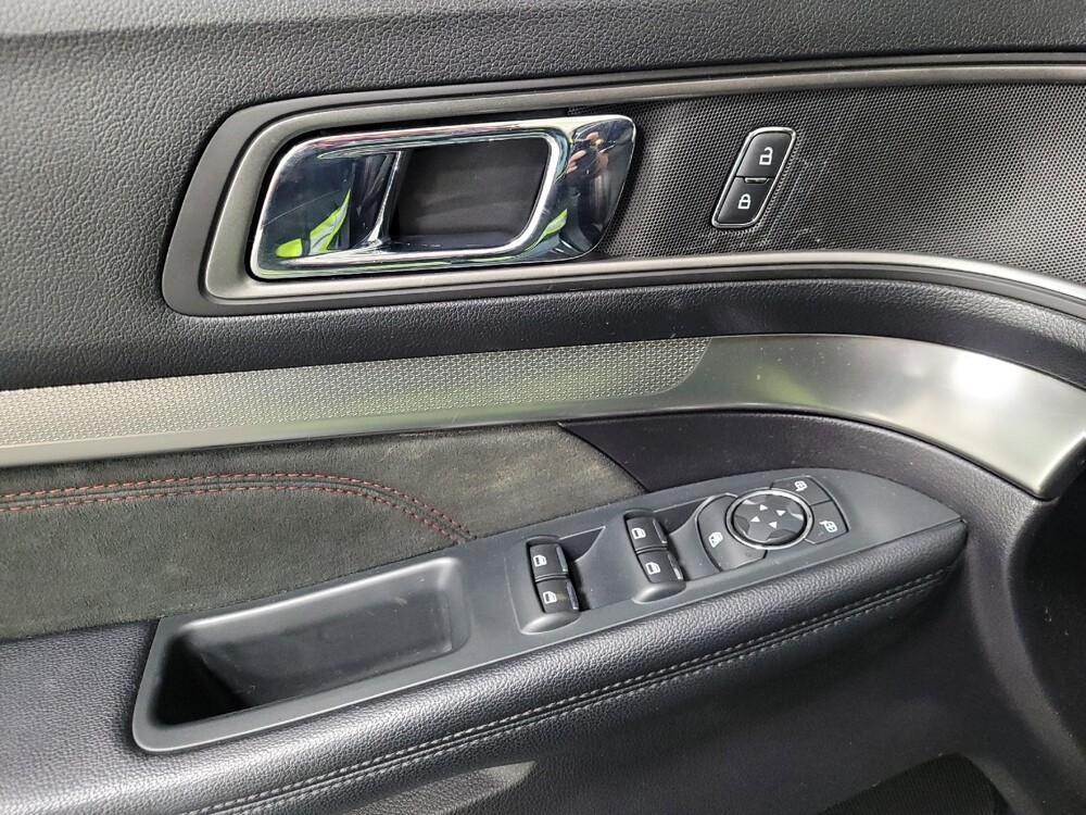 2018 Ford Explorer in Pittsburgh, PA 15236 - 18092817 27