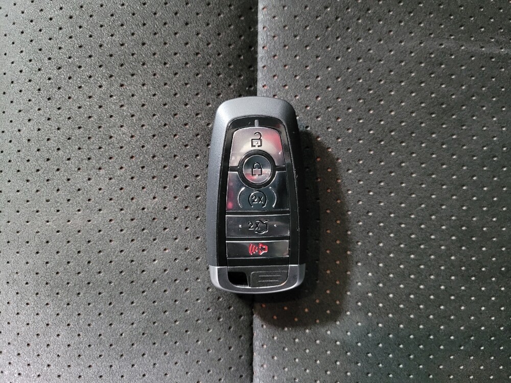 2018 Ford Explorer in Pittsburgh, PA 15236 - 18092817 32