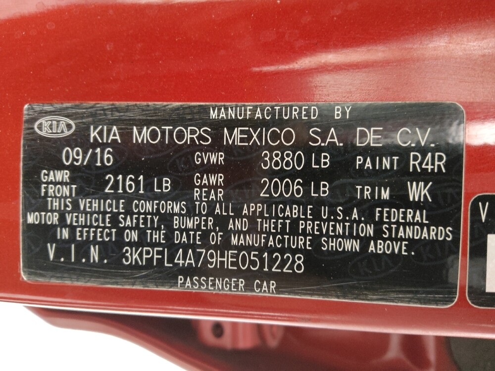 2017 Kia Forte in St. Louis, MO 63125 - 18092824 33