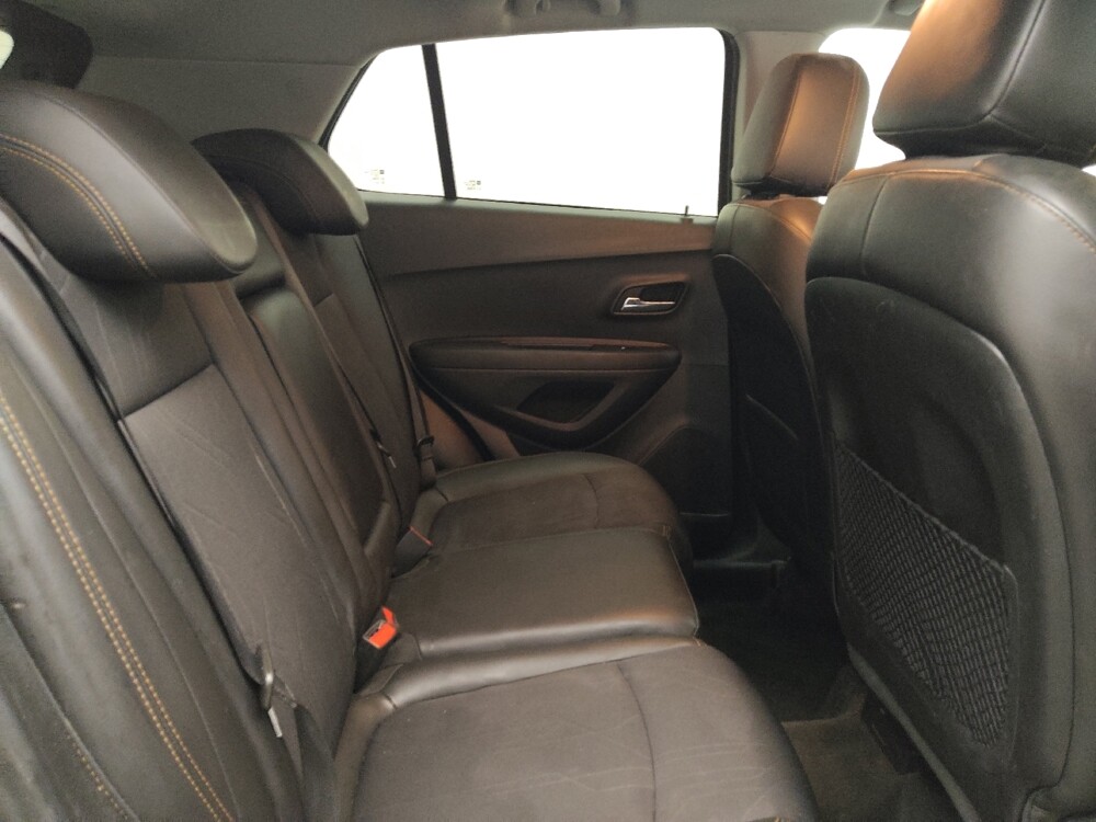 2020 Chevrolet Trax in Lombard, IL 60148 - 18092828 19