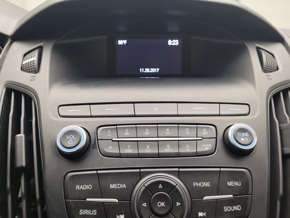 2018 Ford Focus in Taylor, MI 48180 - 18092831 25