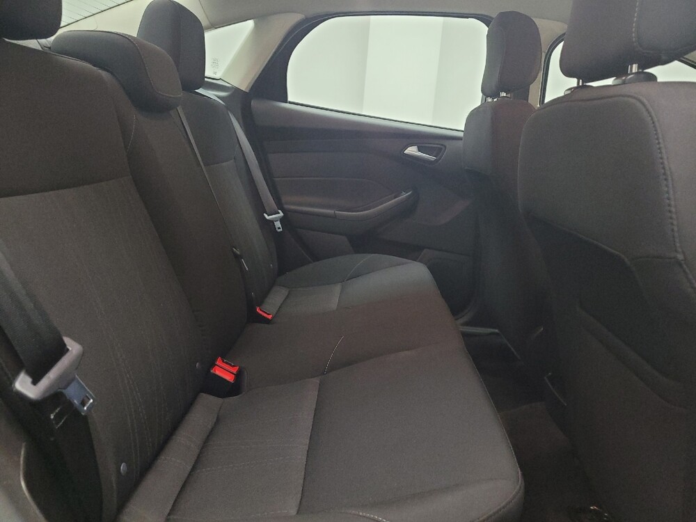 2018 Ford Focus in Taylor, MI 48180 - 18092831 19