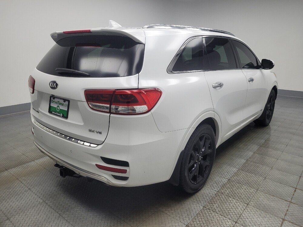 2018 Kia Sorento in Indianapolis, IN 46222 - 18092838 9