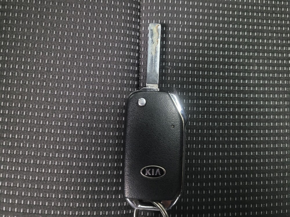 2020 Kia Forte in Indianapolis, IN 46219 - 18092841 32