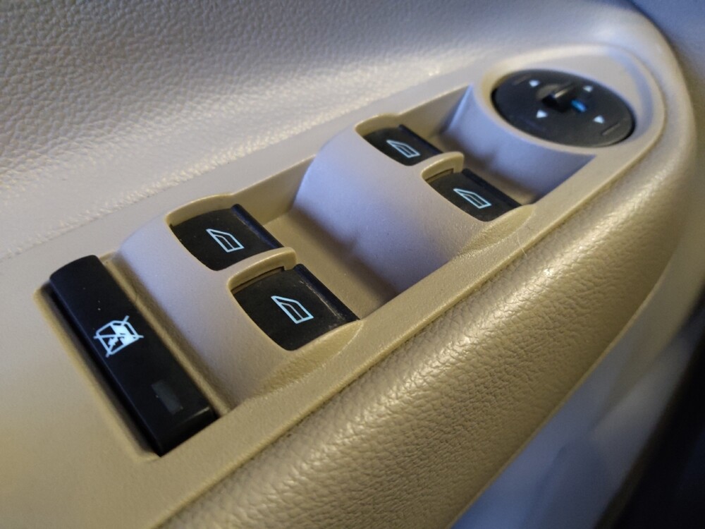 2014 Ford Escape in Albuquerque, NM 87113 - 18092844 27