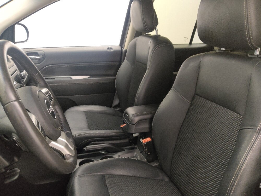 2016 Jeep Compass in Jacksonville, FL 32210 - 18092848 17