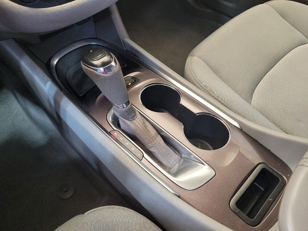 2020 Chevrolet Malibu in Louisville, KY 40258 - 18092855 26