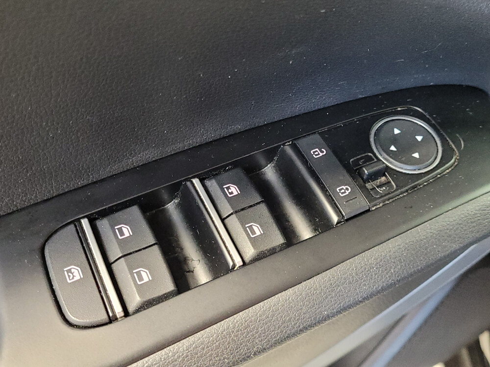 2020 Kia Soul in Tampa, FL 33619 - 18092864 27