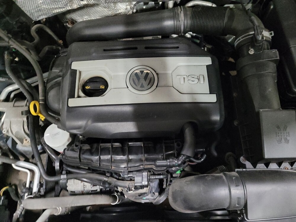 2017 Volkswagen Tiguan in New Castle, DE 19720 - 18092868 30