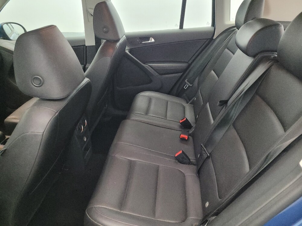 2017 Volkswagen Tiguan in New Castle, DE 19720 - 18092868 18