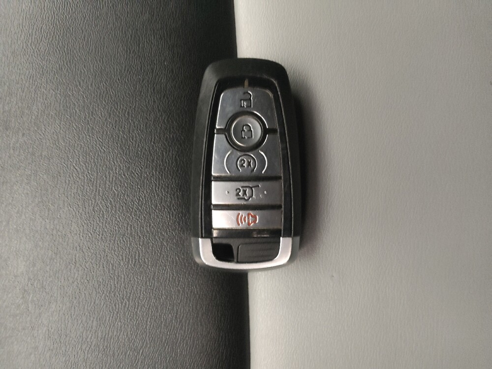 2022 Ford Explorer in Grand Rapids, MI 49508 - 18092872 32