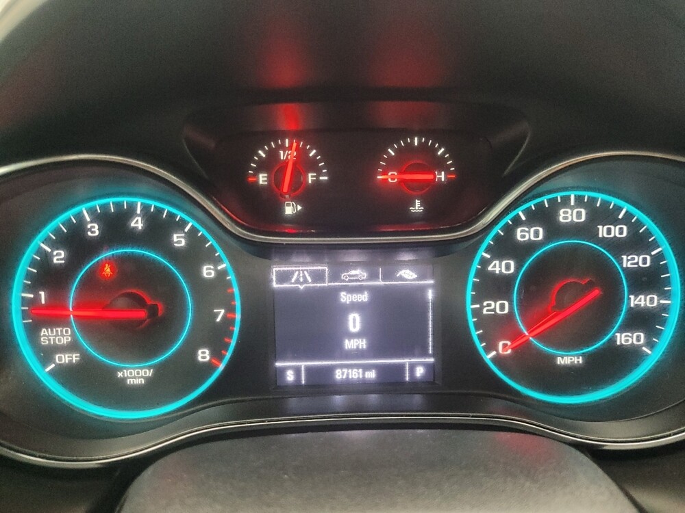 2018 Chevrolet Cruze in Mishawaka, IN 46545 - 18092874 23