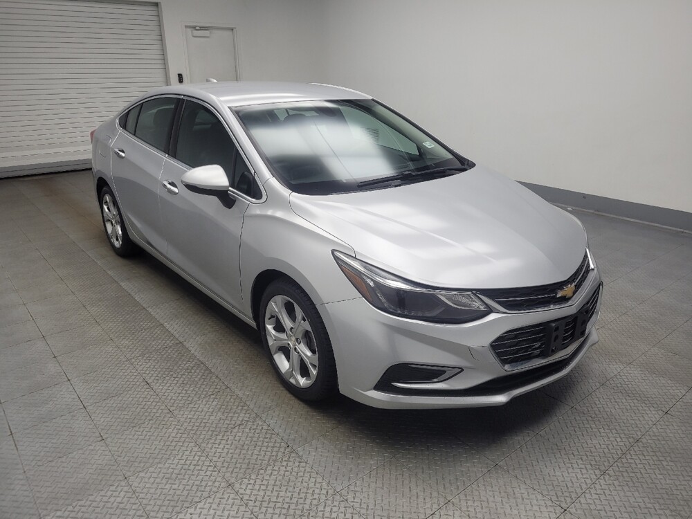 2018 Chevrolet Cruze in Mishawaka, IN 46545 - 18092874 11