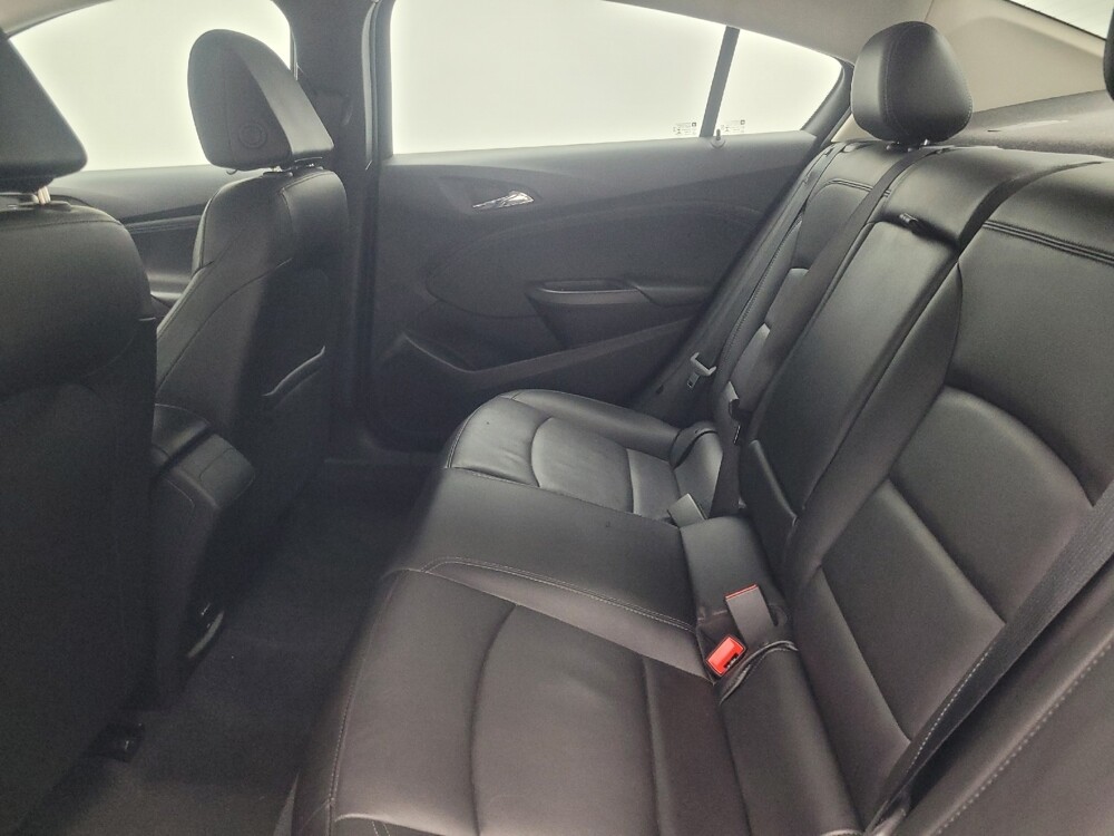 2018 Chevrolet Cruze in Mishawaka, IN 46545 - 18092874 18