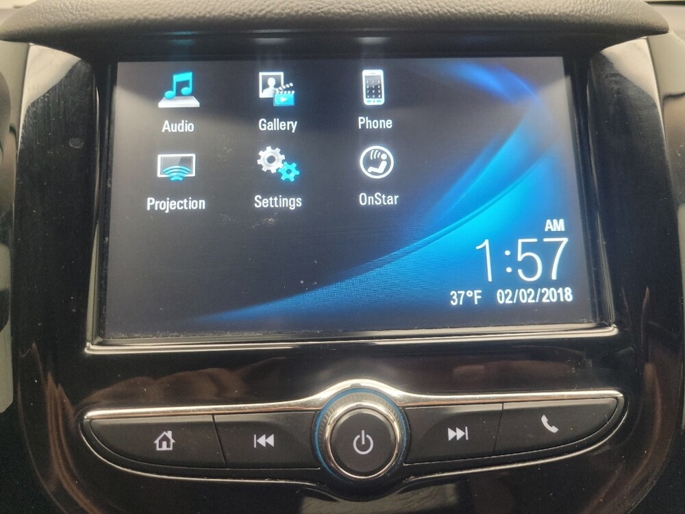 2018 Chevrolet Cruze in Mishawaka, IN 46545 - 18092874 25