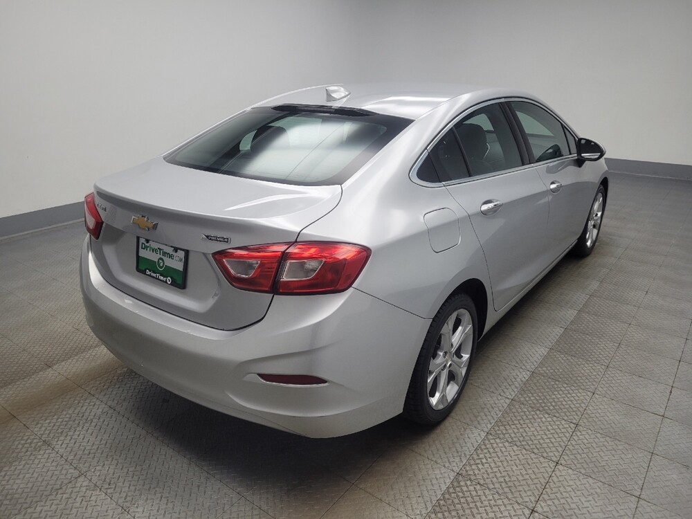 2018 Chevrolet Cruze in Mishawaka, IN 46545 - 18092874 9