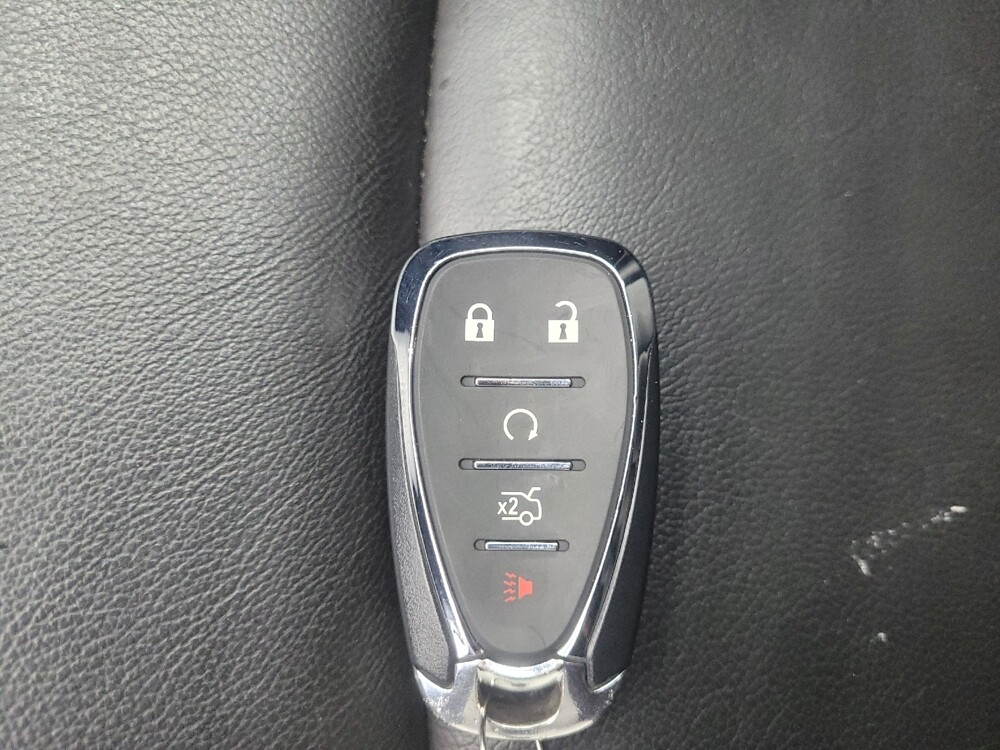 2018 Chevrolet Cruze in Mishawaka, IN 46545 - 18092874 32