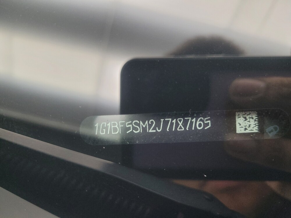 2018 Chevrolet Cruze in Mishawaka, IN 46545 - 18092874 33